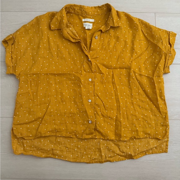 ✨Nicole Miller Yellow White Polka Dots Button Down Top - Picture 1 of 8